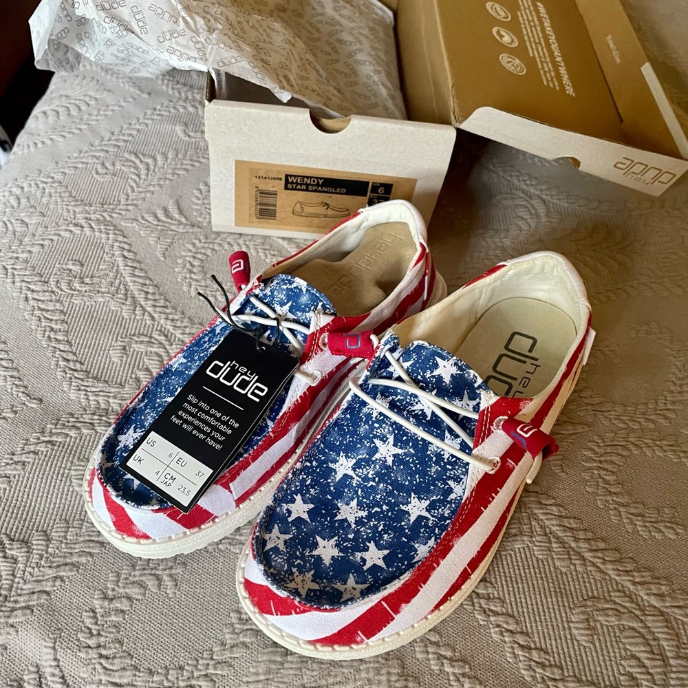 NIB Hey Dude shoes